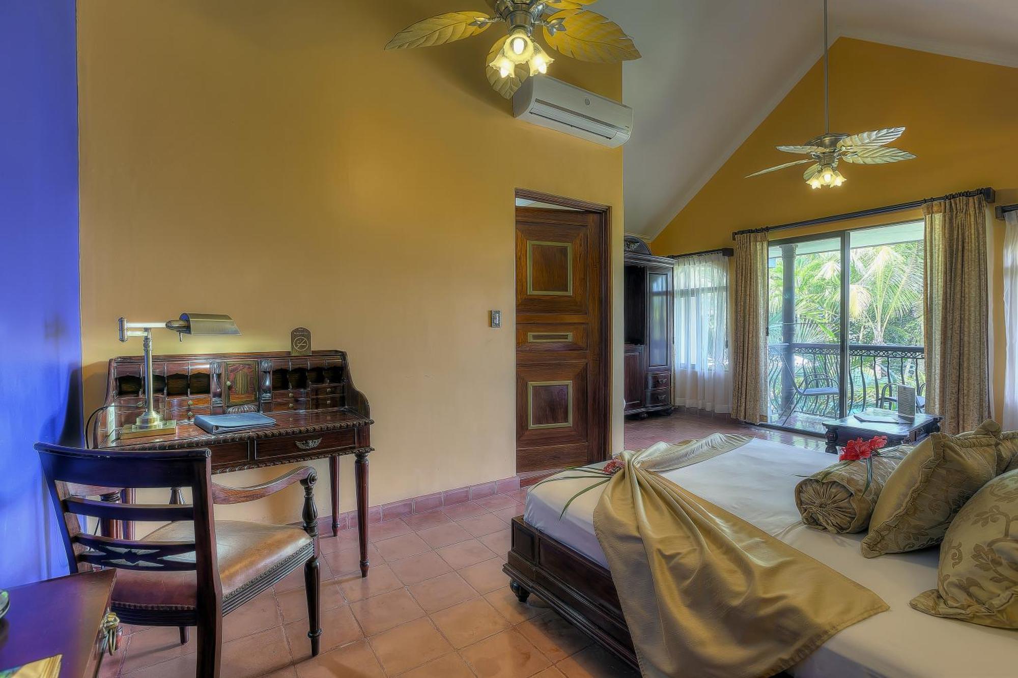 Hotel Cuna Del Angel Dominical Bilik gambar
